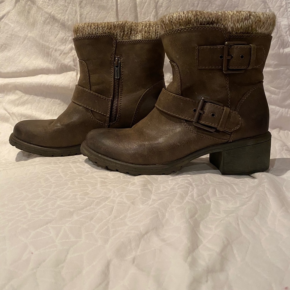 Roxy ankle boot